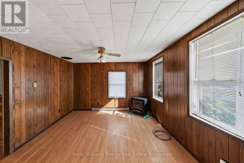 176 Wellington Main Street — photo 22 of 40