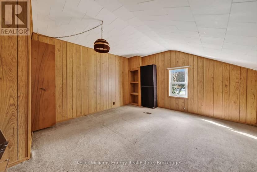 176 Wellington Main Street — photo 27 of 40