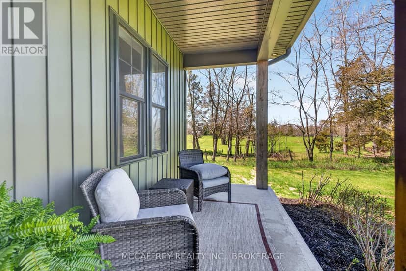 1930 County Rd 9, Greater Napanee, photo 2