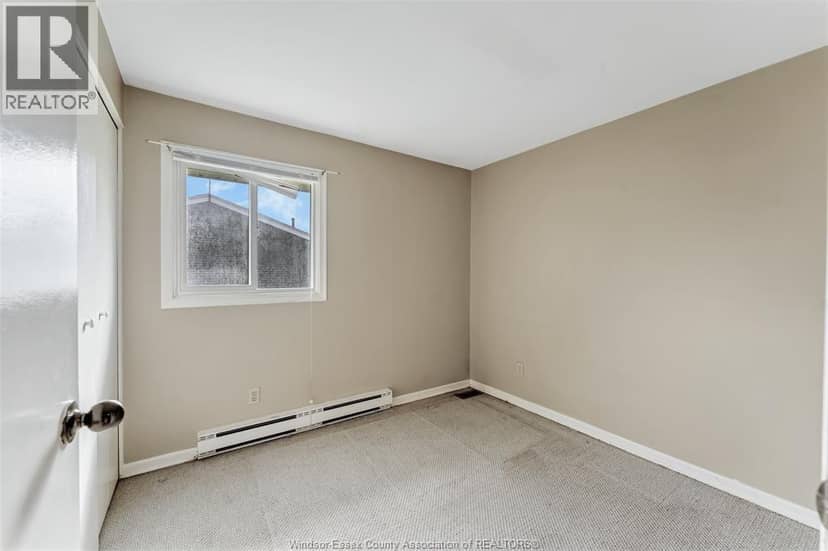 2755 MEADOWBROOK LANE Unit# 11 — photo 11 of 23