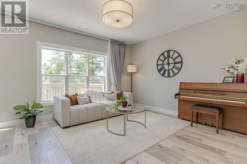 60 Higgins Avenue, Beechville, photo 3