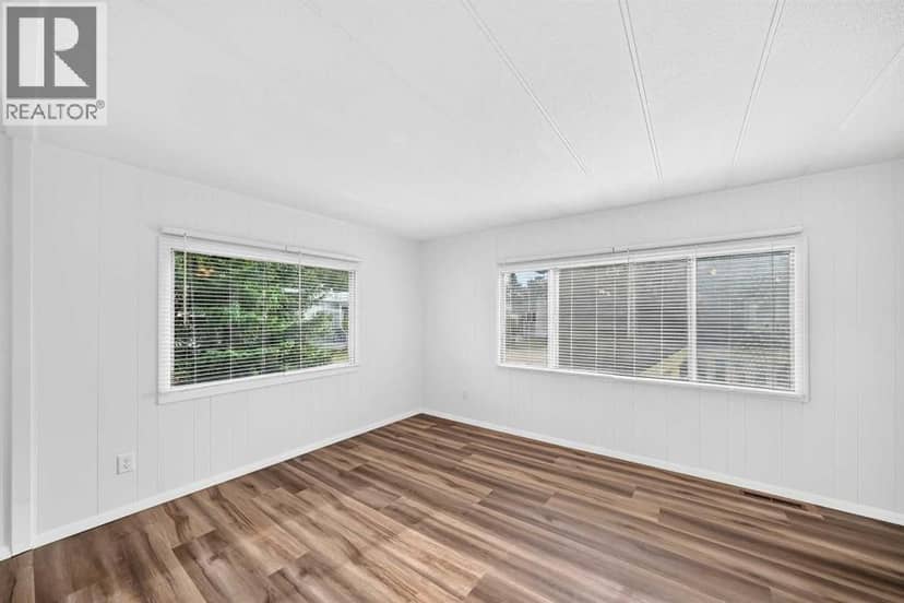 303, 99 Arbour Lake Road NW — photo 11 of 32