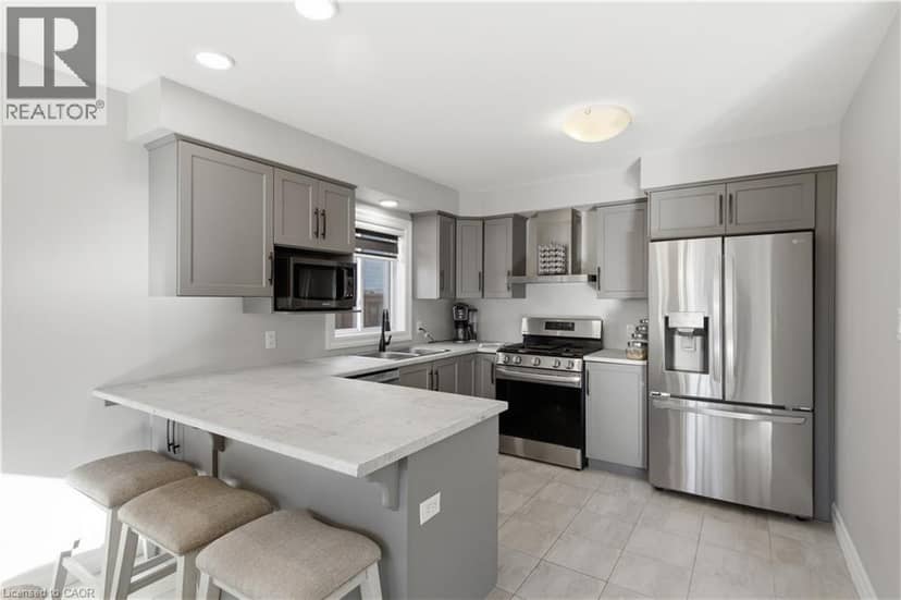 275 BRADSHAW Drive — photo 14 of 33