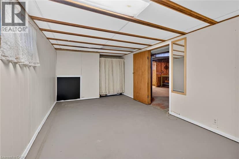 63 ROBINSON Street S — photo 26 of 40