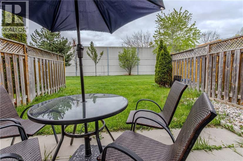 49 MARINA POINT Crescent — photo 38 of 39