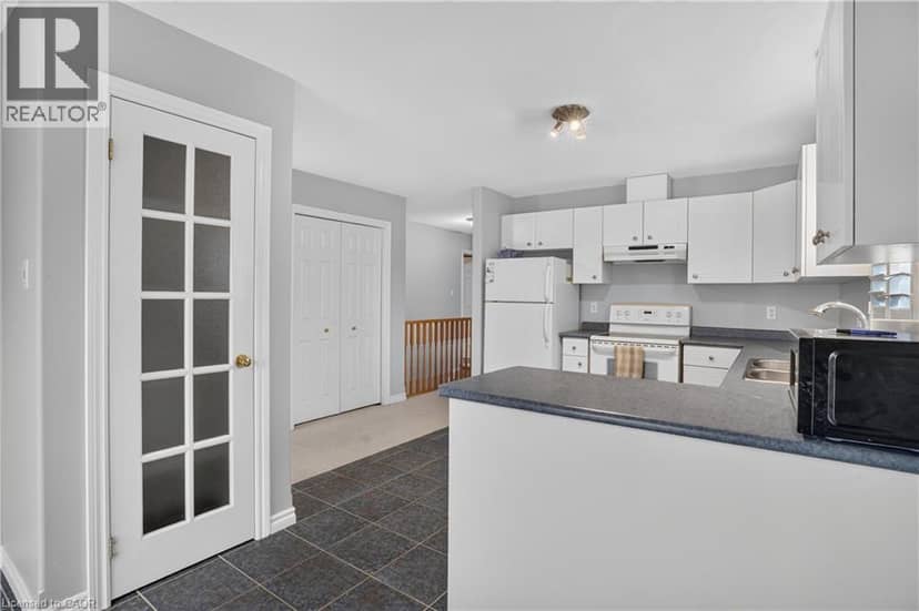 10 PATTISON Place — photo 15 of 40