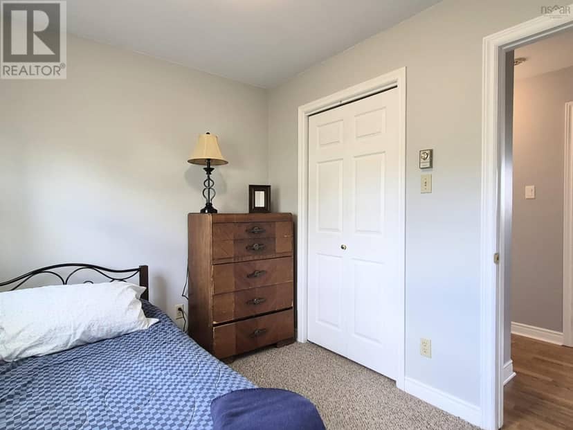 48 Townshend Avenue — photo 31 of 40