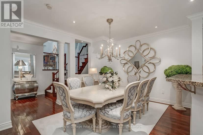 207 Tawny Crescent, Oakville, photo 4