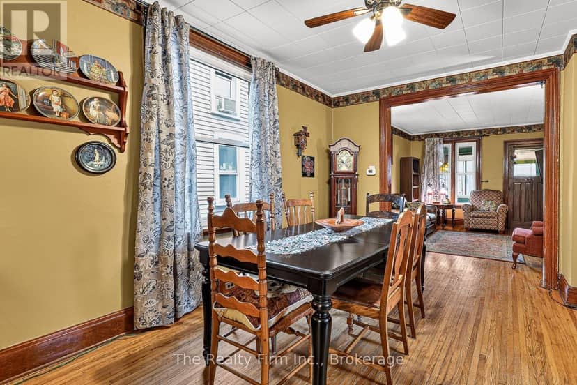 741 Nelson Street — photo 11 of 40