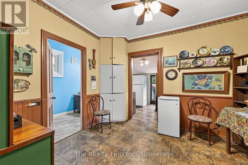 741 Nelson Street — photo 17 of 40