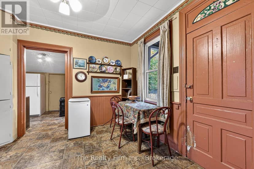 741 Nelson Street — photo 18 of 40
