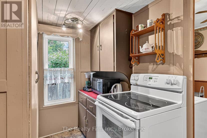741 Nelson Street — photo 22 of 40