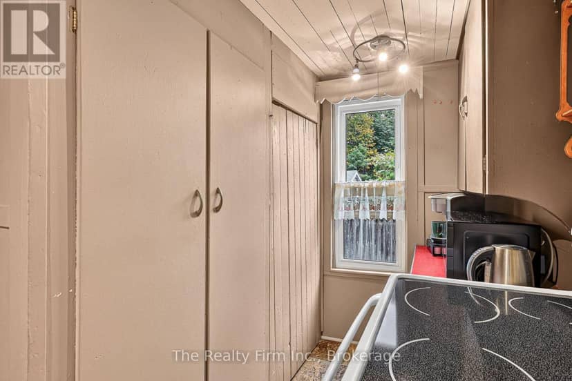 741 Nelson Street — photo 23 of 40