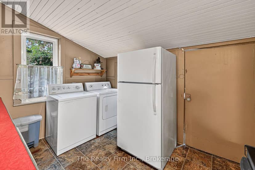 741 Nelson Street — photo 24 of 40