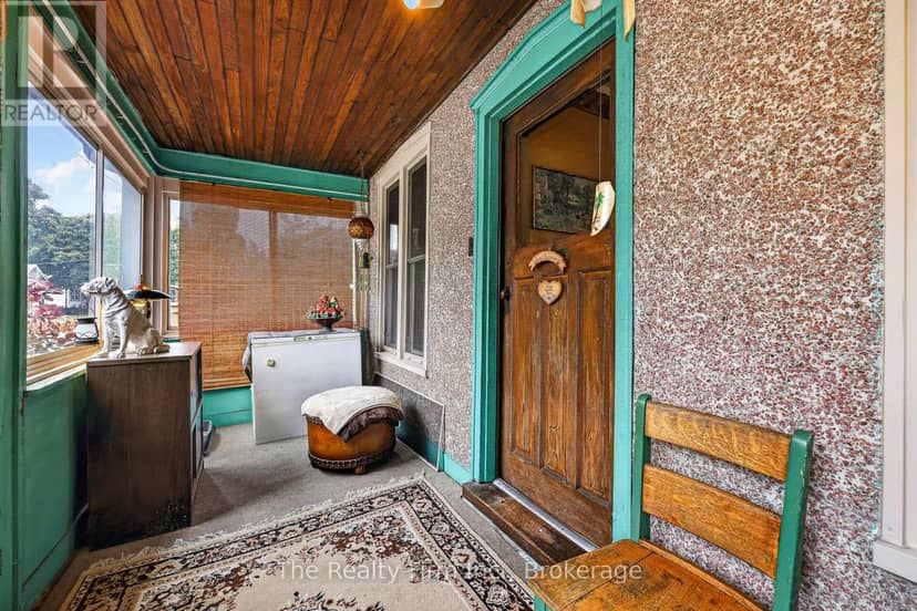 741 Nelson Street, Woodstock, photo 7
