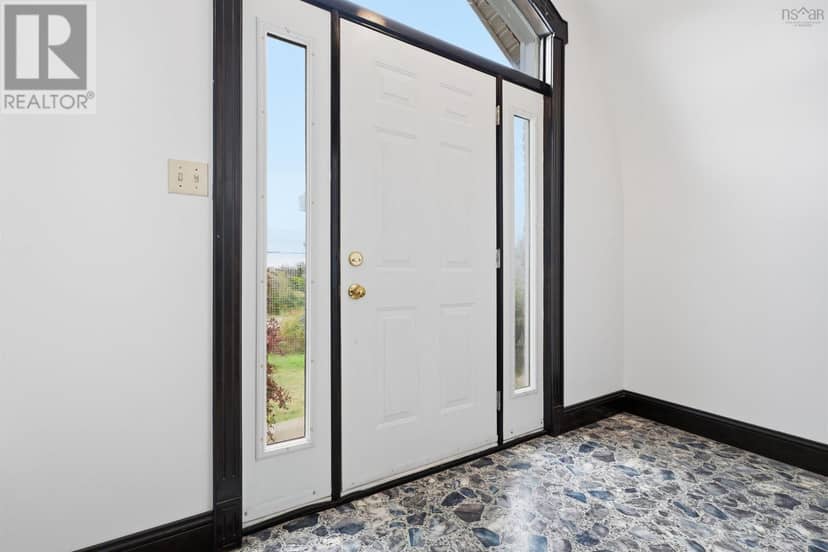7889 Highway 215, Cambridge, photo 5