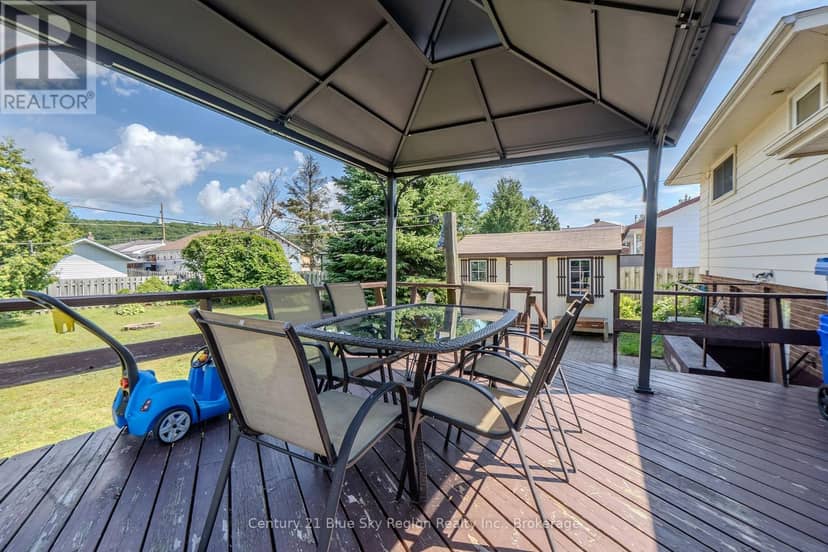 164 Gordon Drive — photo 15 of 40