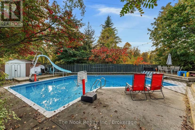 503 Torrington Court, Oshawa, photo 2