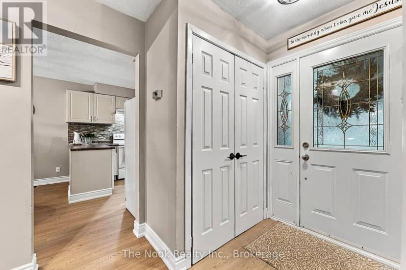 503 Torrington Court, Oshawa, photo 4