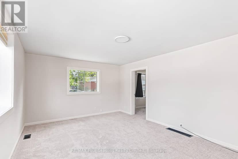 231 Superior Street — photo 36 of 39