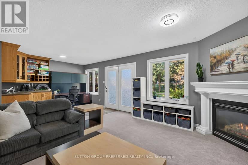 20 Turnberry Drive — photo 27 of 40