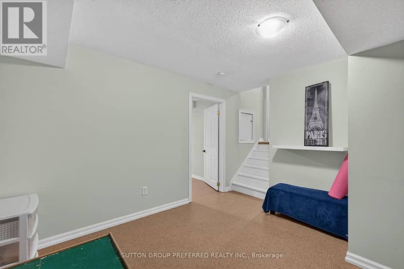 20 Turnberry Drive — photo 39 of 40