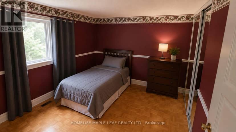 20 Brookfield Court — photo 12 of 15