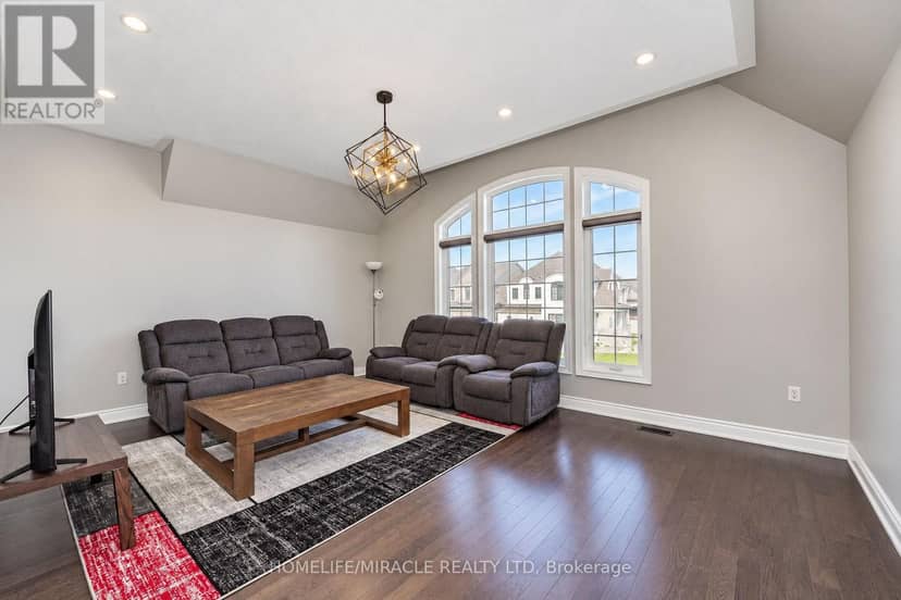 95 Scarlet Way — photo 34 of 37