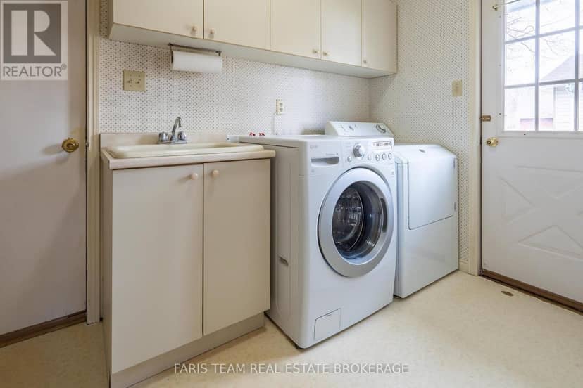 1 Hallen Drive — photo 20 of 40
