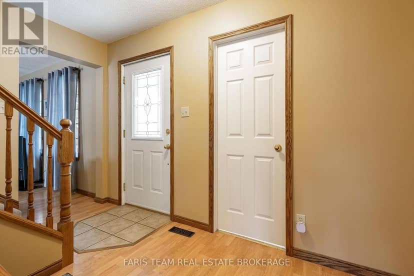 1 Hallen Drive, Penetanguishene, photo 6