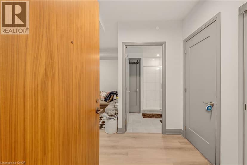 509 DUNDAS Street W Unit# 305 — photo 13 of 40