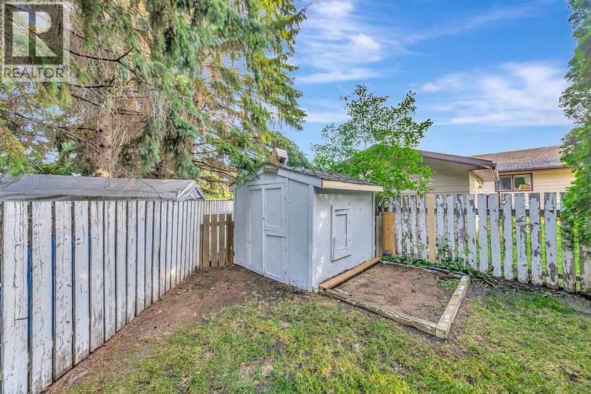 4610 31 Street Close — photo 33 of 40