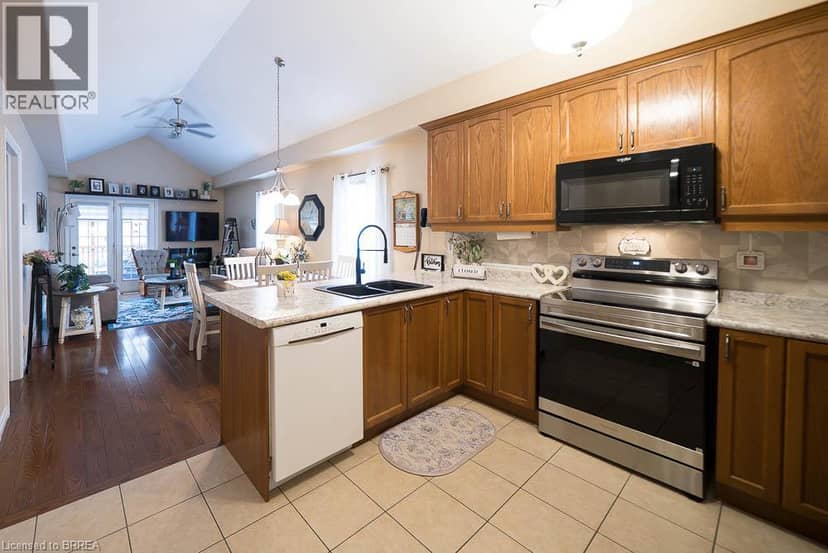 15 MILLCROFT Drive — photo 12 of 29