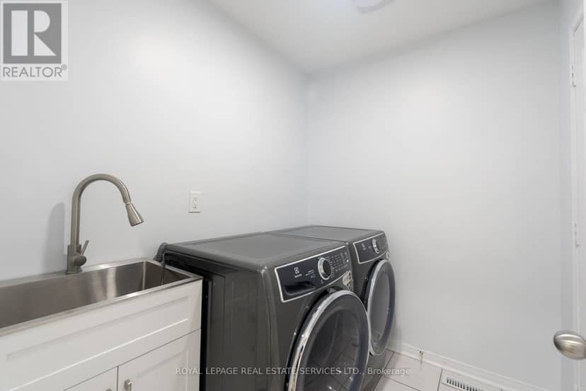 3955 Foxwood Avenue — photo 37 of 40