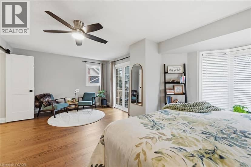 50 EDGEWATER Drive — photo 23 of 40