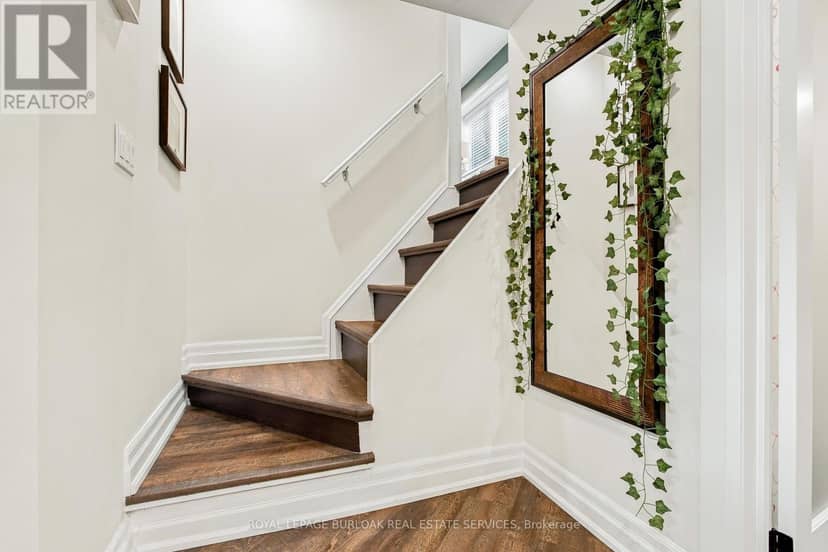 960 Shadeland Avenue — photo 26 of 40