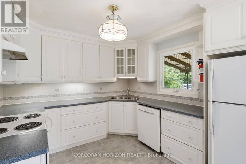 3024 Riverview Street — photo 12 of 40