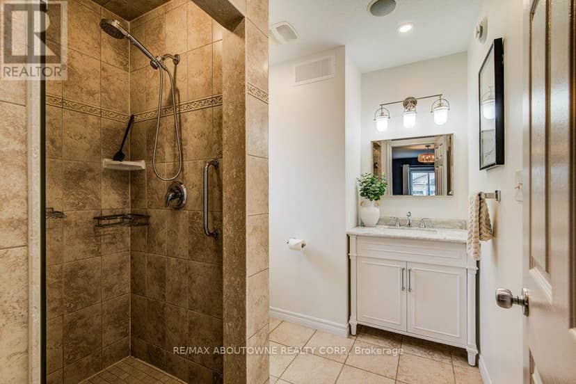 12 Brock Street — photo 12 of 25