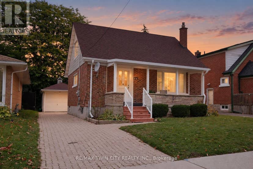 44 Ruby Street — photo 1 of 40