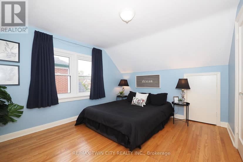 44 Ruby Street — photo 19 of 40