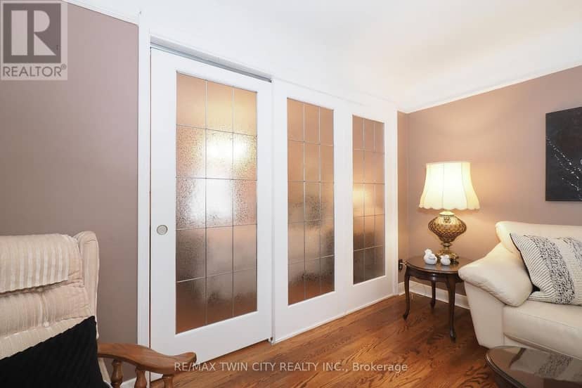 44 Ruby Street — photo 9 of 40