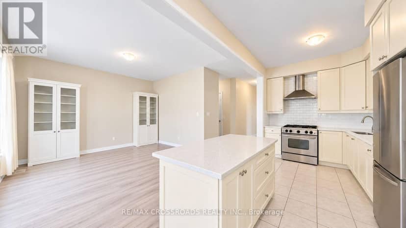 1754 Hayden Lane — photo 9 of 32