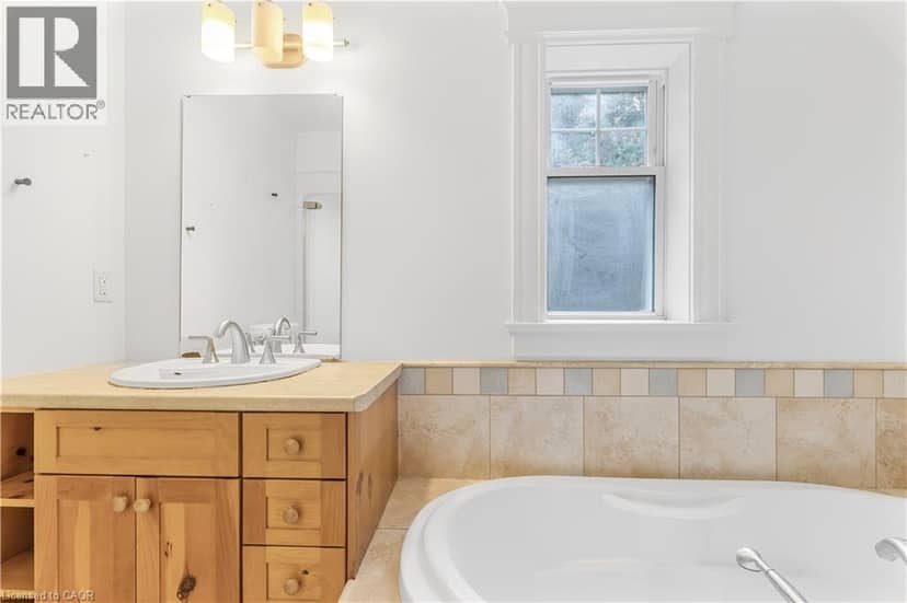 17 GERRARD Street — photo 29 of 35