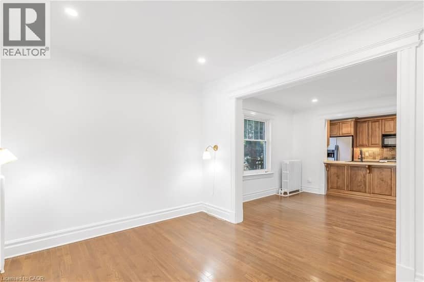 17 GERRARD Street — photo 6 of 35