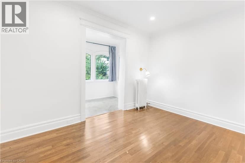 17 GERRARD Street — photo 7 of 35