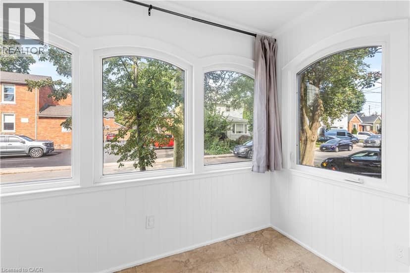 17 GERRARD Street — photo 9 of 35