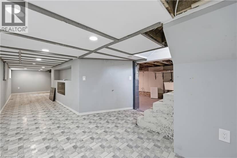218 LAKE Street — photo 27 of 34