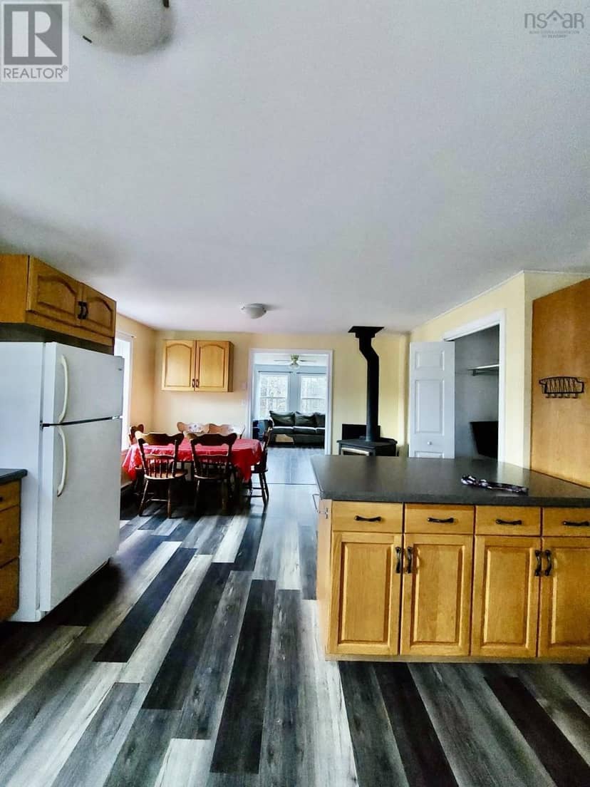 4313 Medway River Road — photo 10 of 12