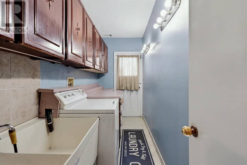 305 Reid ST — photo 15 of 40