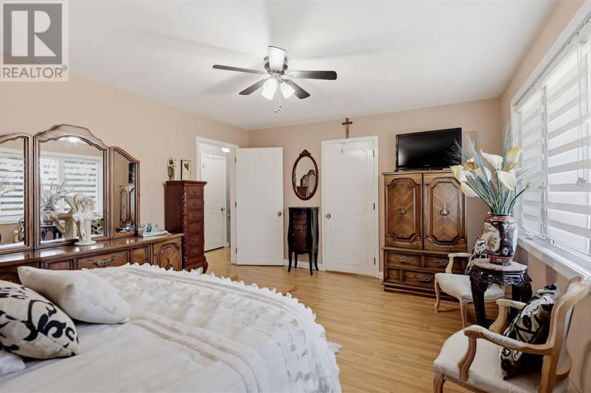305 Reid ST — photo 18 of 40